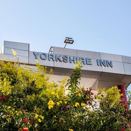 Yorkshire Inn Mount Abu Exterior photo