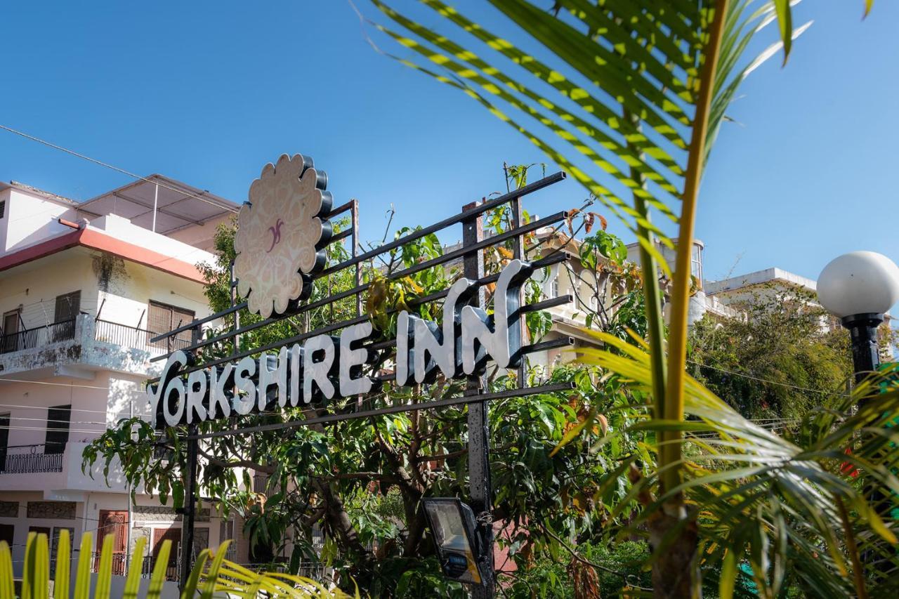 Yorkshire Inn Mount Abu Exterior photo